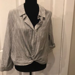 Nine Britton Kirra Knot Front Top